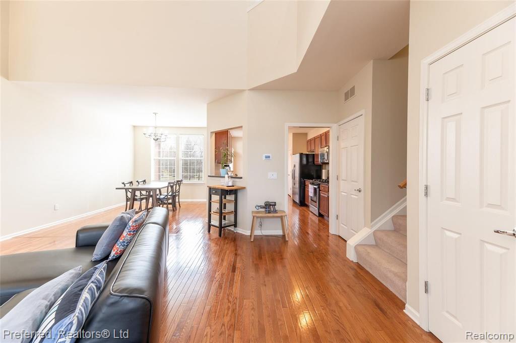 2051 Vanderbilt Road Canton, MI 48188 - Photo 4 of 34