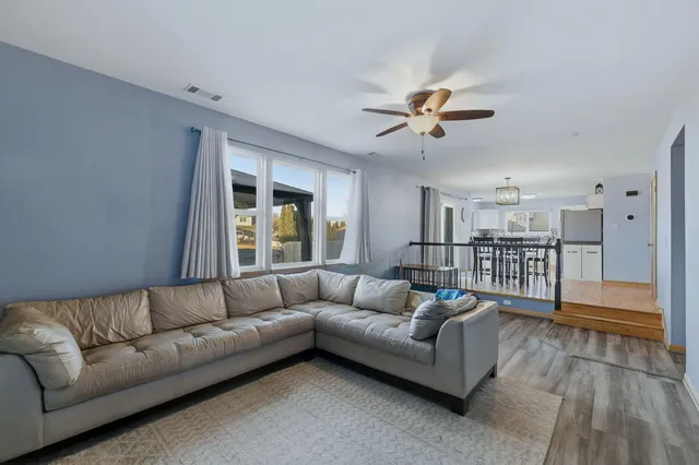 $349,900 | 25548 Mallard Drive, Channahon, IL 60410