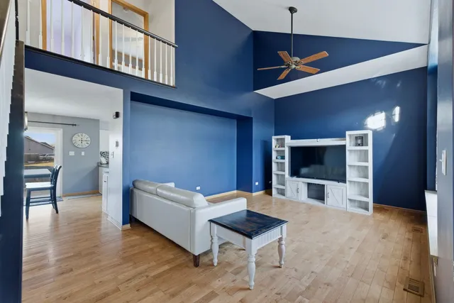 $349,900 | 25548 Mallard Drive, Channahon, IL 60410