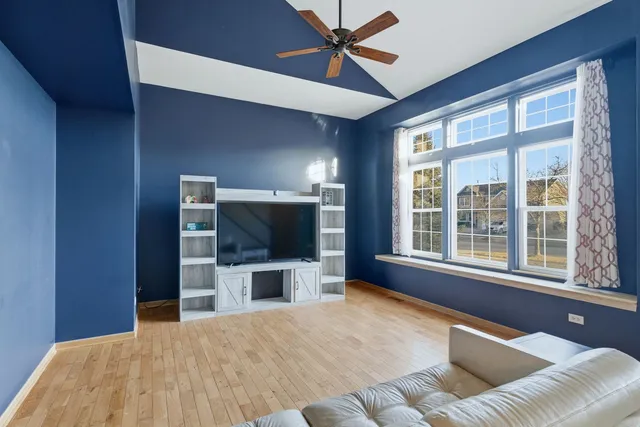 $349,900 | 25548 Mallard Drive, Channahon, IL 60410