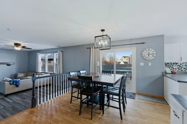 $349,900 | 25548 Mallard Drive, Channahon, IL 60410