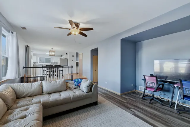 $349,900 | 25548 Mallard Drive, Channahon, IL 60410