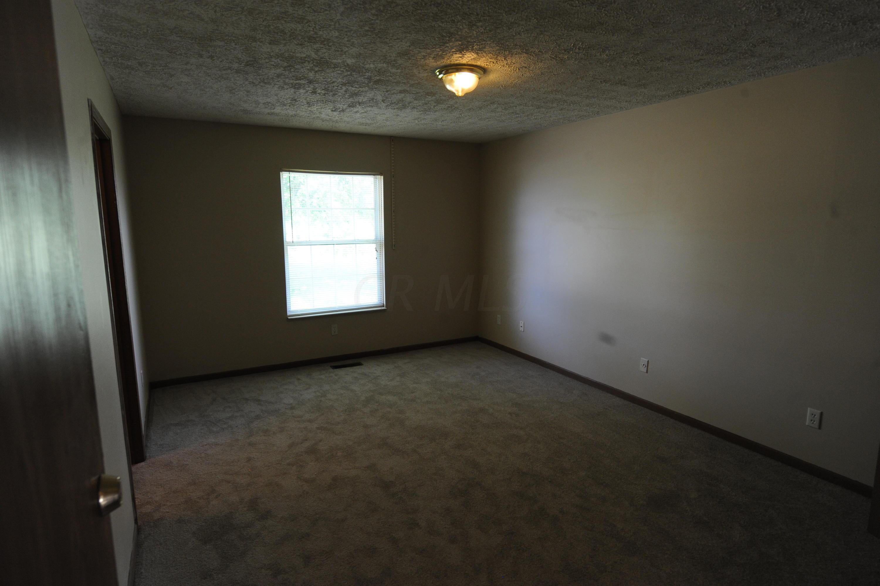 6571 Refugee Road Pickerington, OH 43147 - Photo 11 of 13 Gallery Image 11