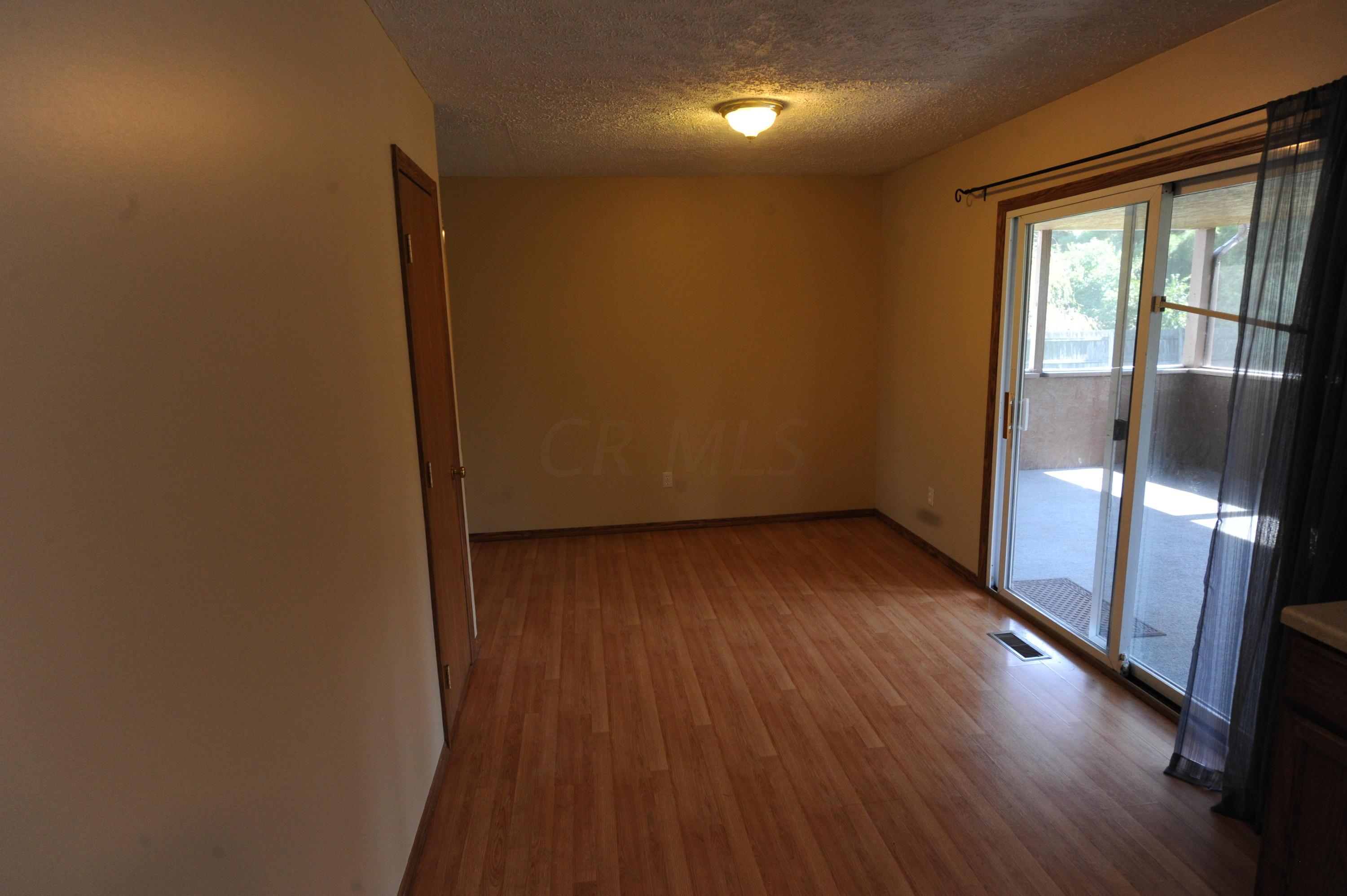 6571 Refugee Road Pickerington, OH 43147 - Photo 4 of 13 Gallery Image 4