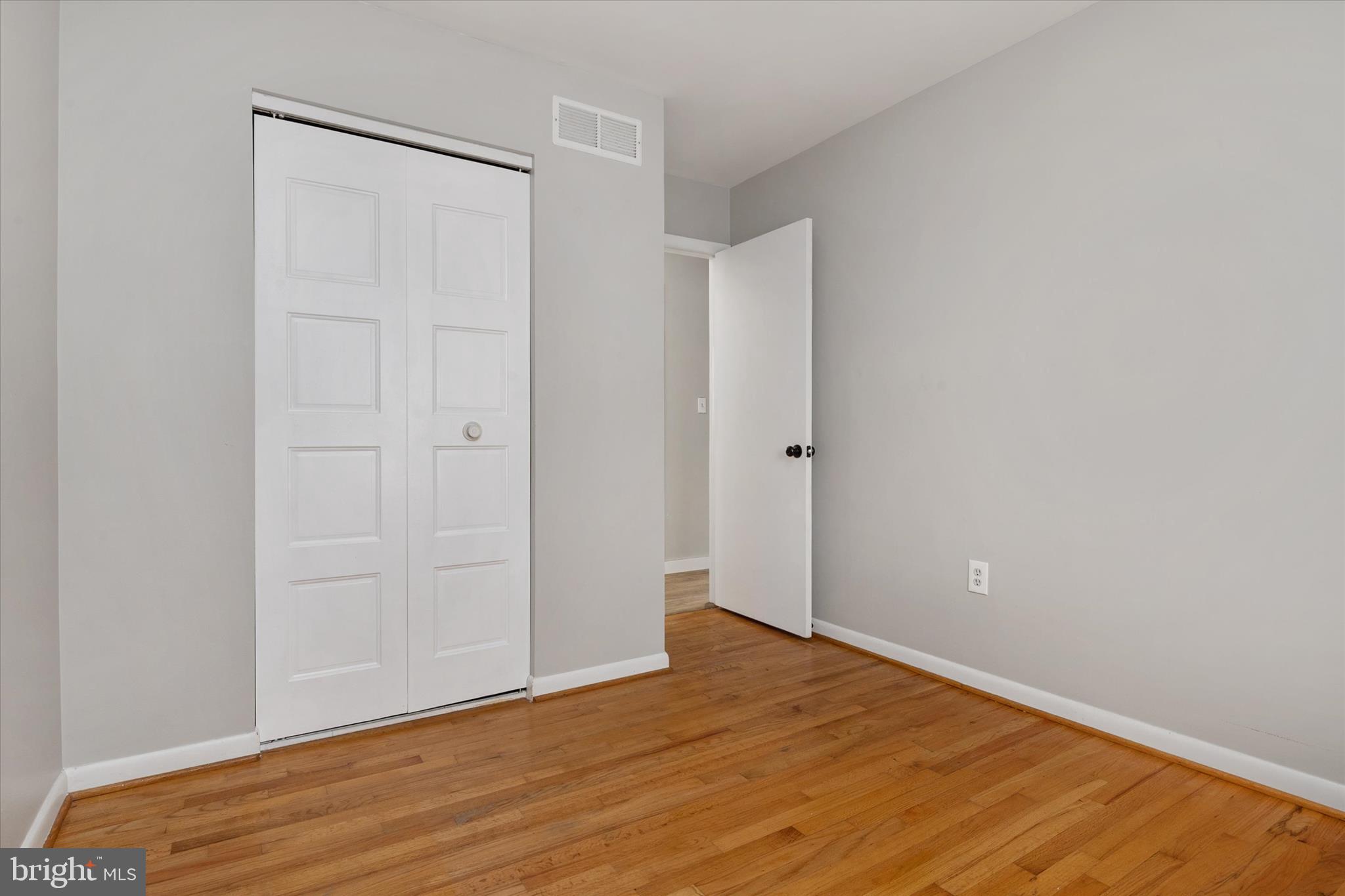 169 Roland Road Pasadena, MD 21122 - Photo 23 of 35