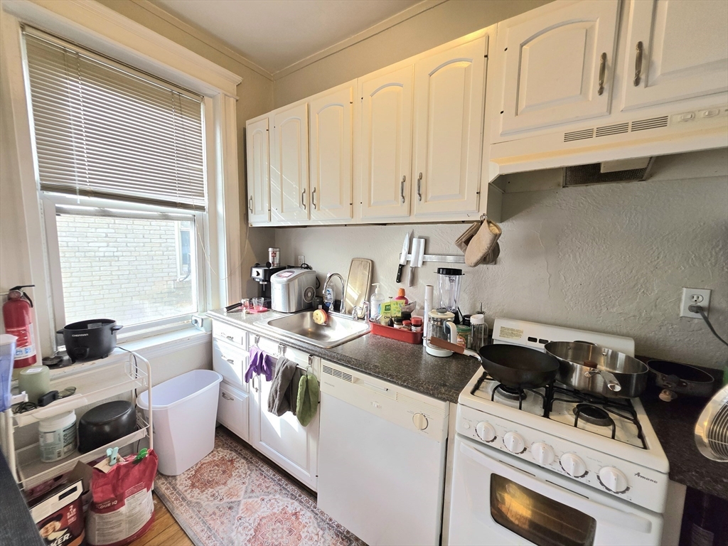 1641 Commonwealth Avenue, Unit 16 Boston, MA 02135 - Photo 13 of 26