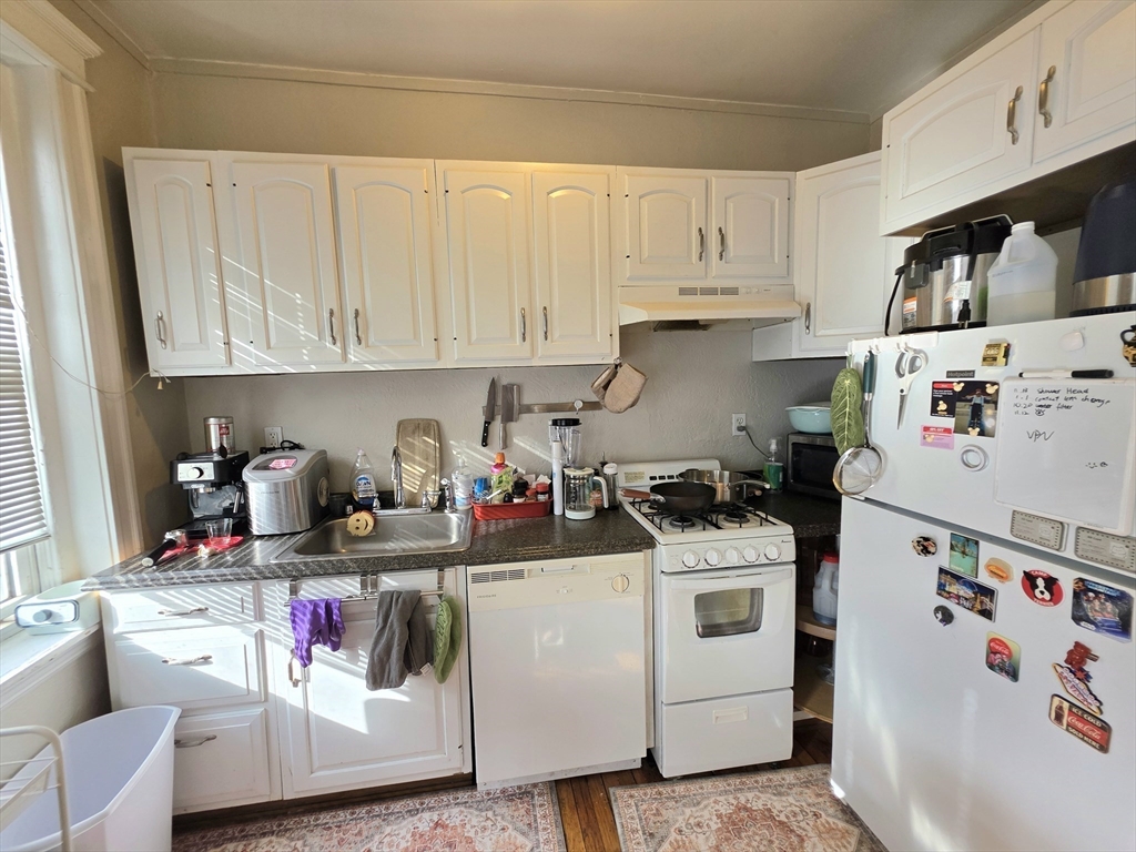 1641 Commonwealth Avenue, Unit 16 Boston, MA 02135 - Photo 10 of 26