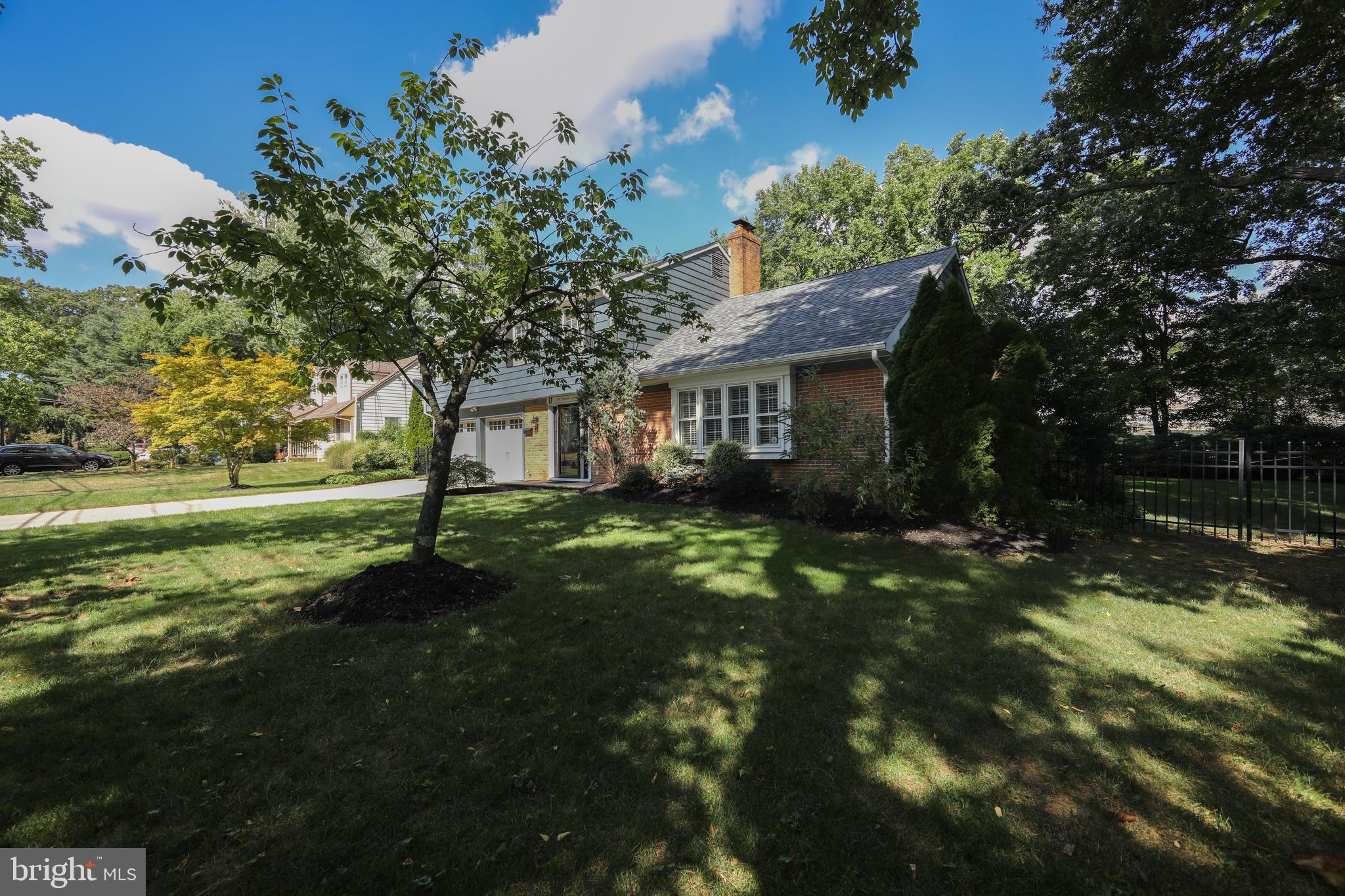 212 Pearl Croft Road Cherry Hill, NJ 08034 - Photo 4 of 45 Gallery Image 4