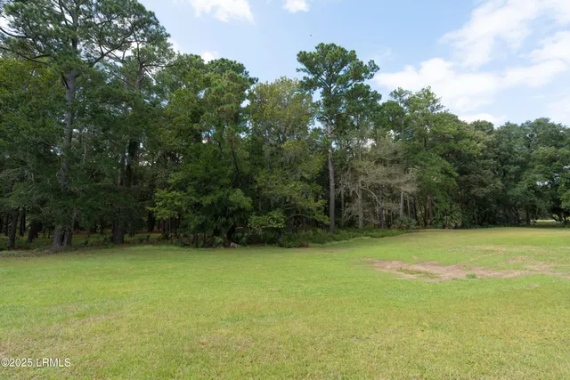 $24,900 | 23 River Road, Daufuskie Island, SC 29915