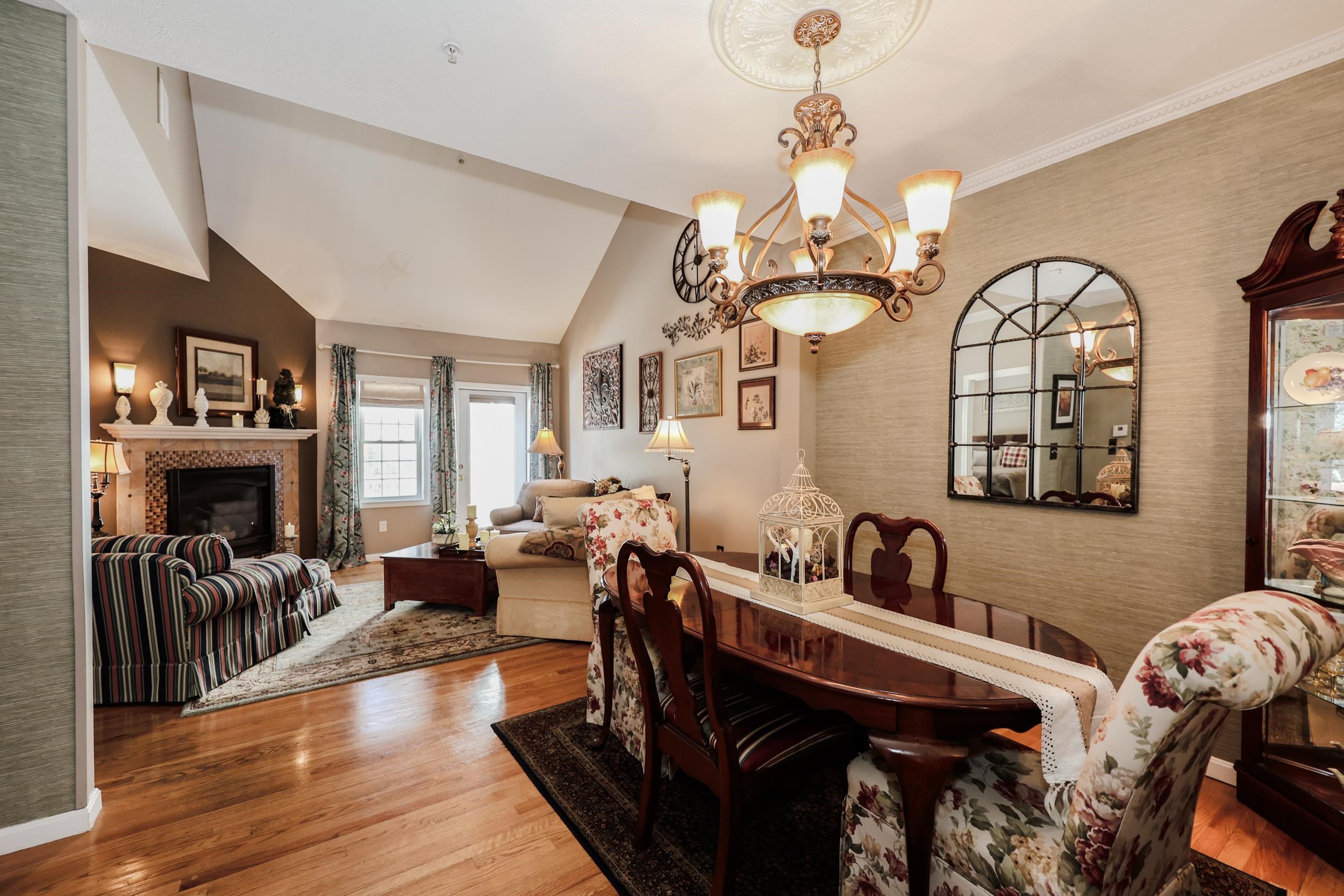 34 Mammoth Road, Unit 27 Hooksett, NH 03106 - Photo 13 of 55