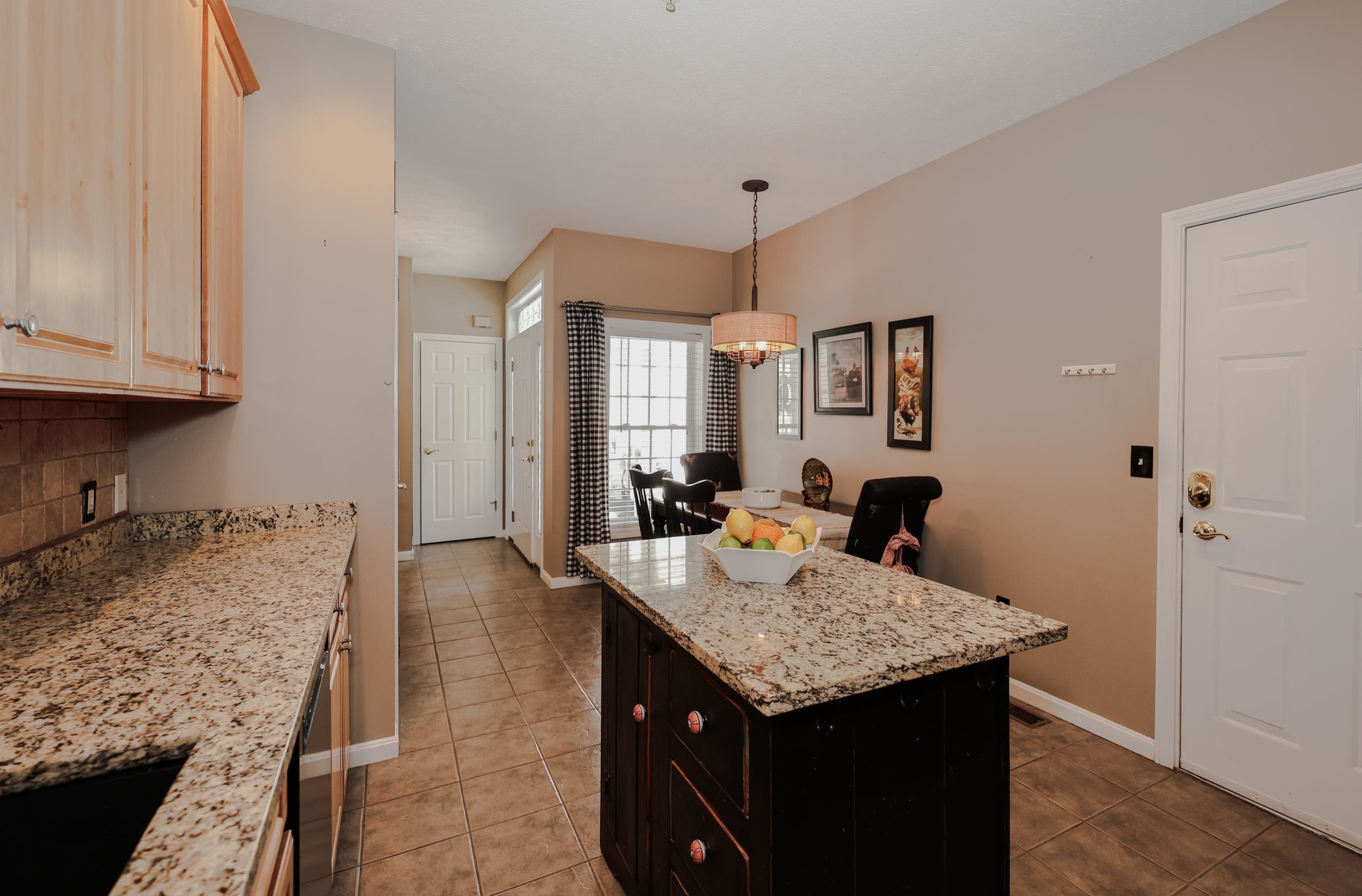 34 Mammoth Road, Unit 27 Hooksett, NH 03106 - Photo 19 of 55