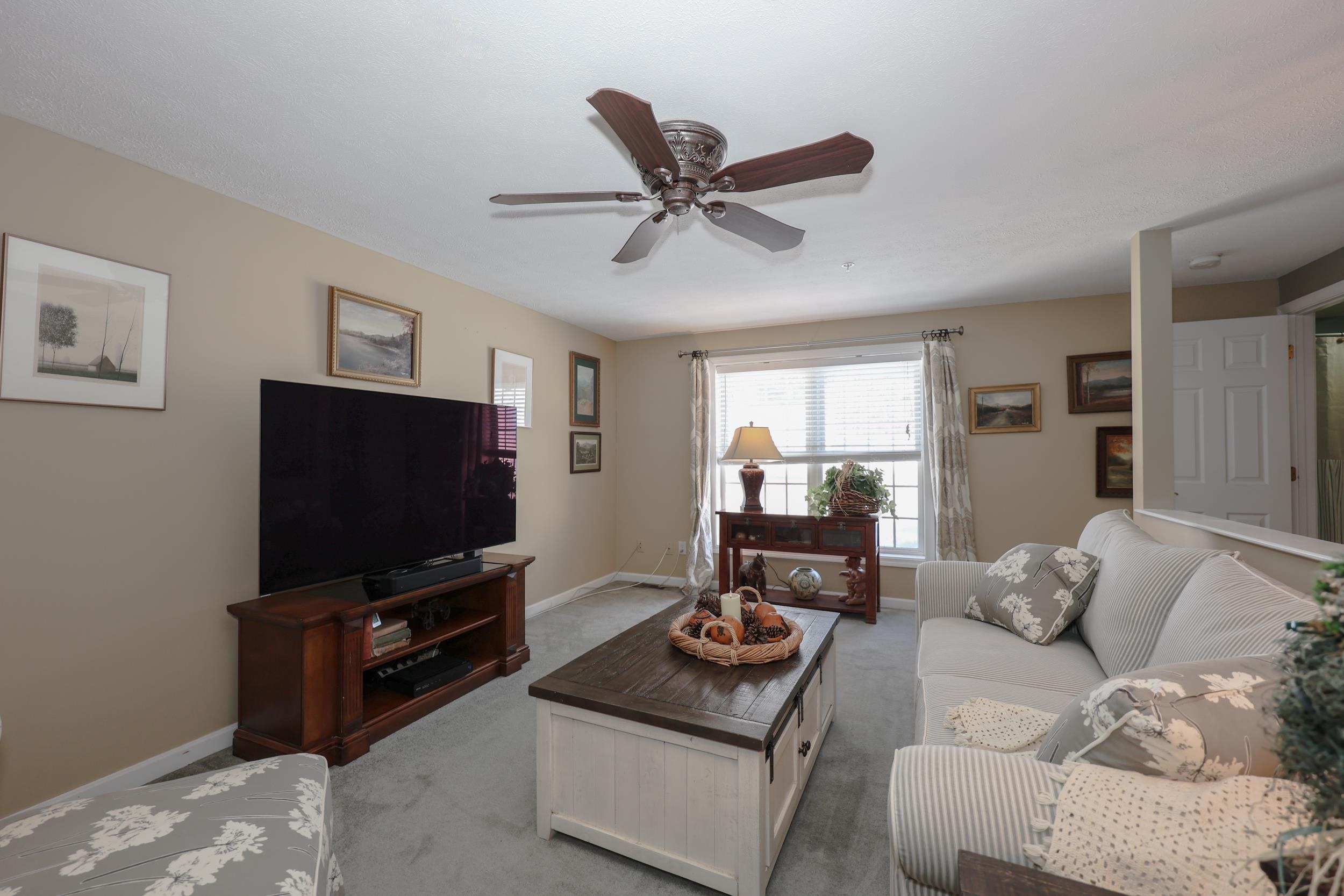 34 Mammoth Road, Unit 27 Hooksett, NH 03106 - Photo 33 of 55