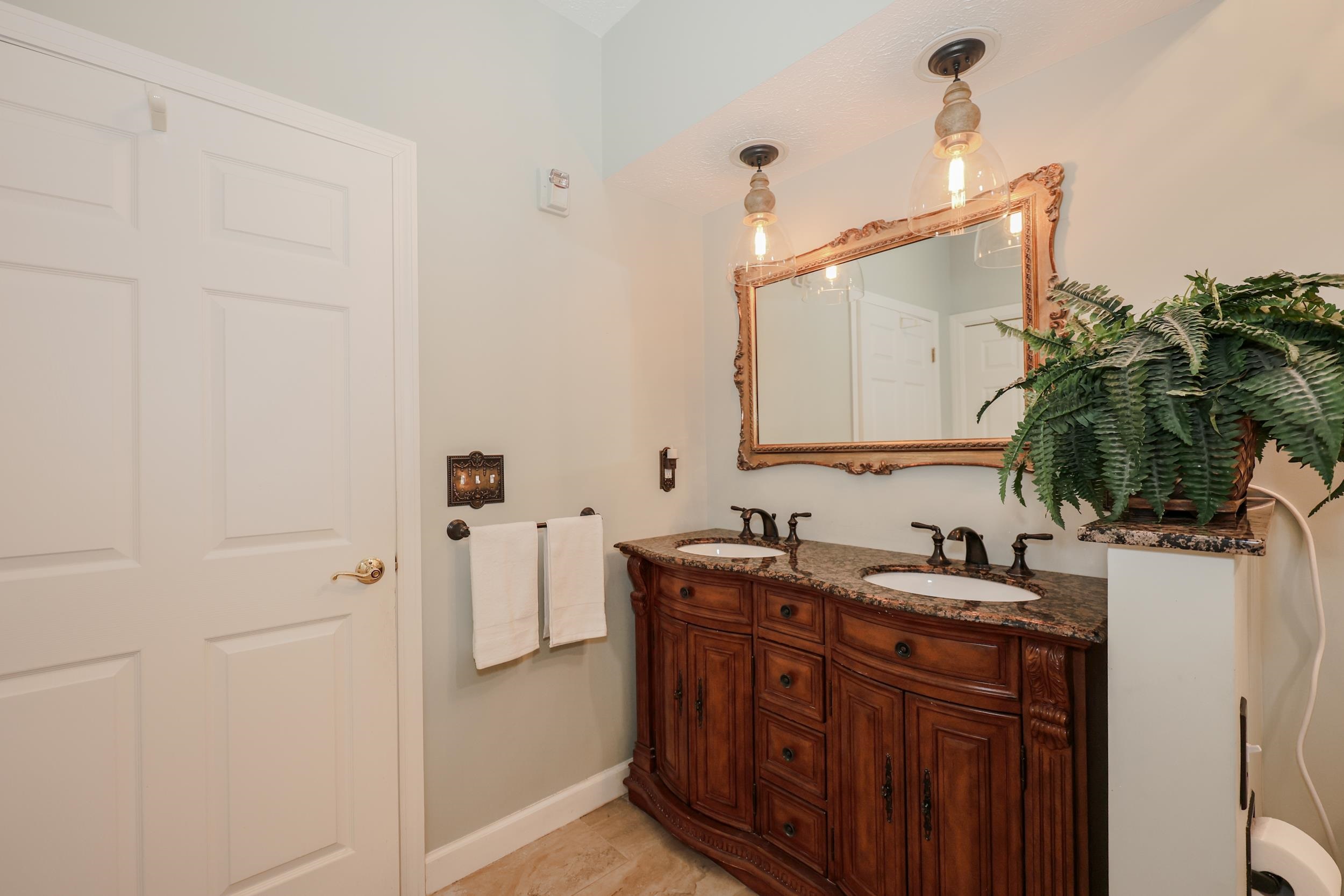 34 Mammoth Road, Unit 27 Hooksett, NH 03106 - Photo 40 of 55