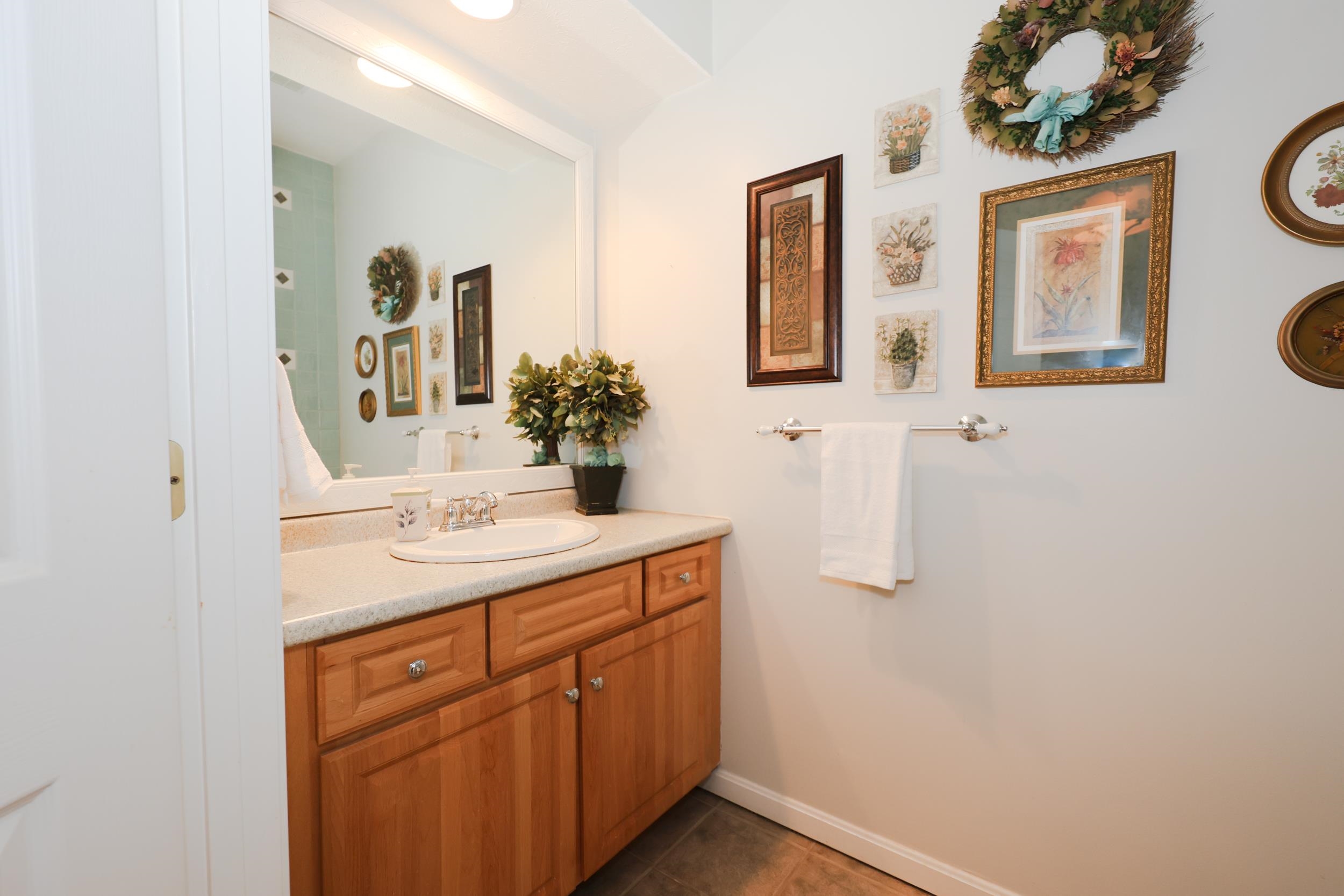 34 Mammoth Road, Unit 27 Hooksett, NH 03106 - Photo 43 of 55