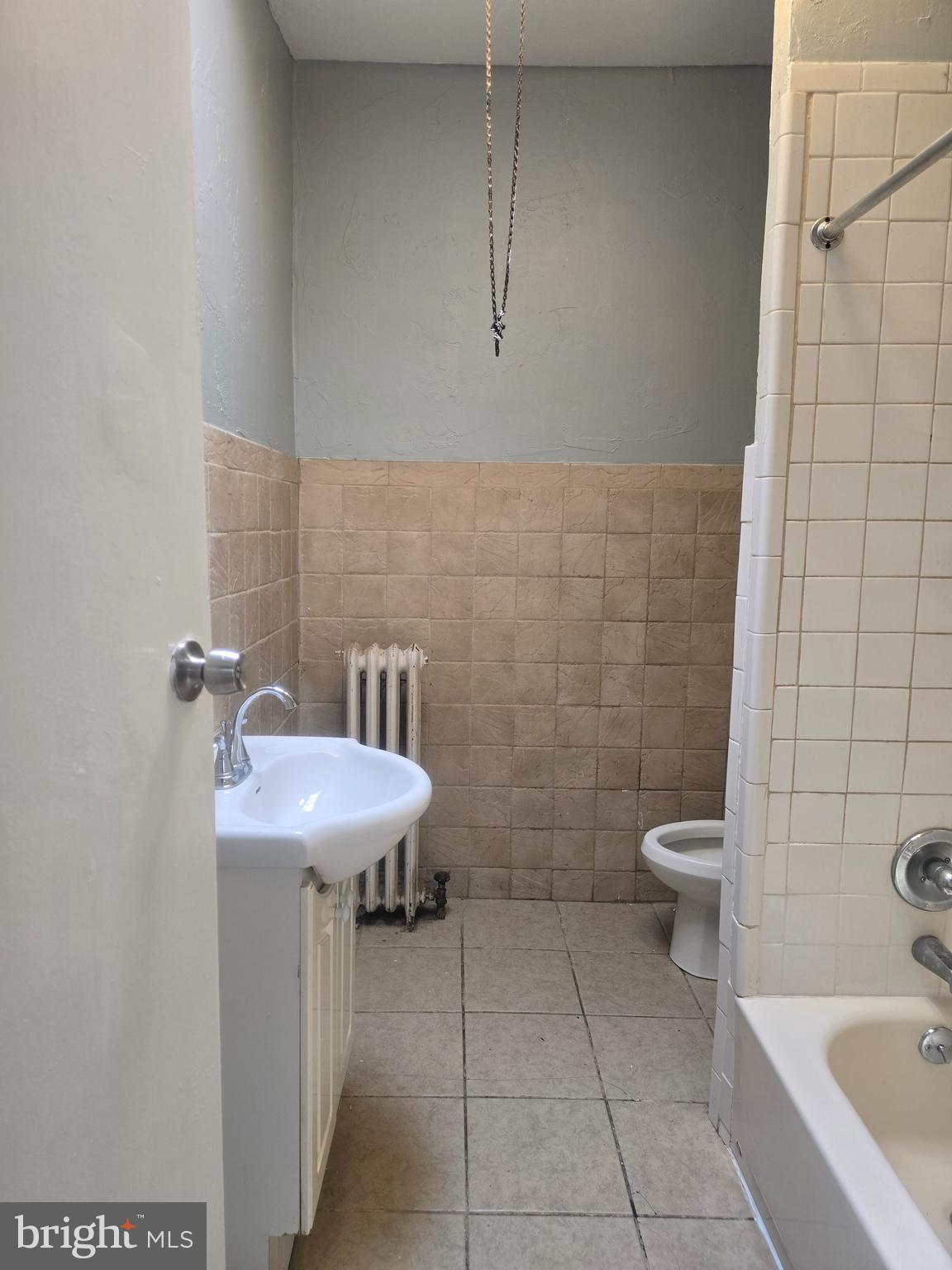 556 North Wanamaker Street Philadelphia, PA 19131 - Photo 6 of 10