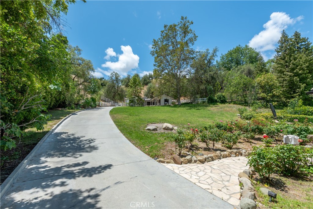 24232 Long Valley Road Hidden Hills, CA 91302 - Photo 28 of 36