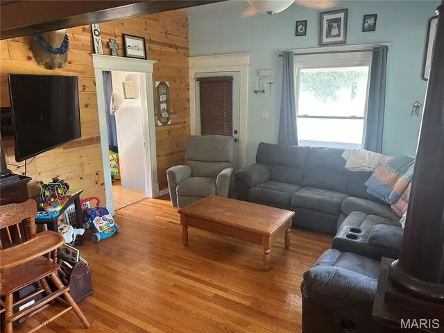 $165,000 | 318 West Main Street, Oakdale, IL 62268