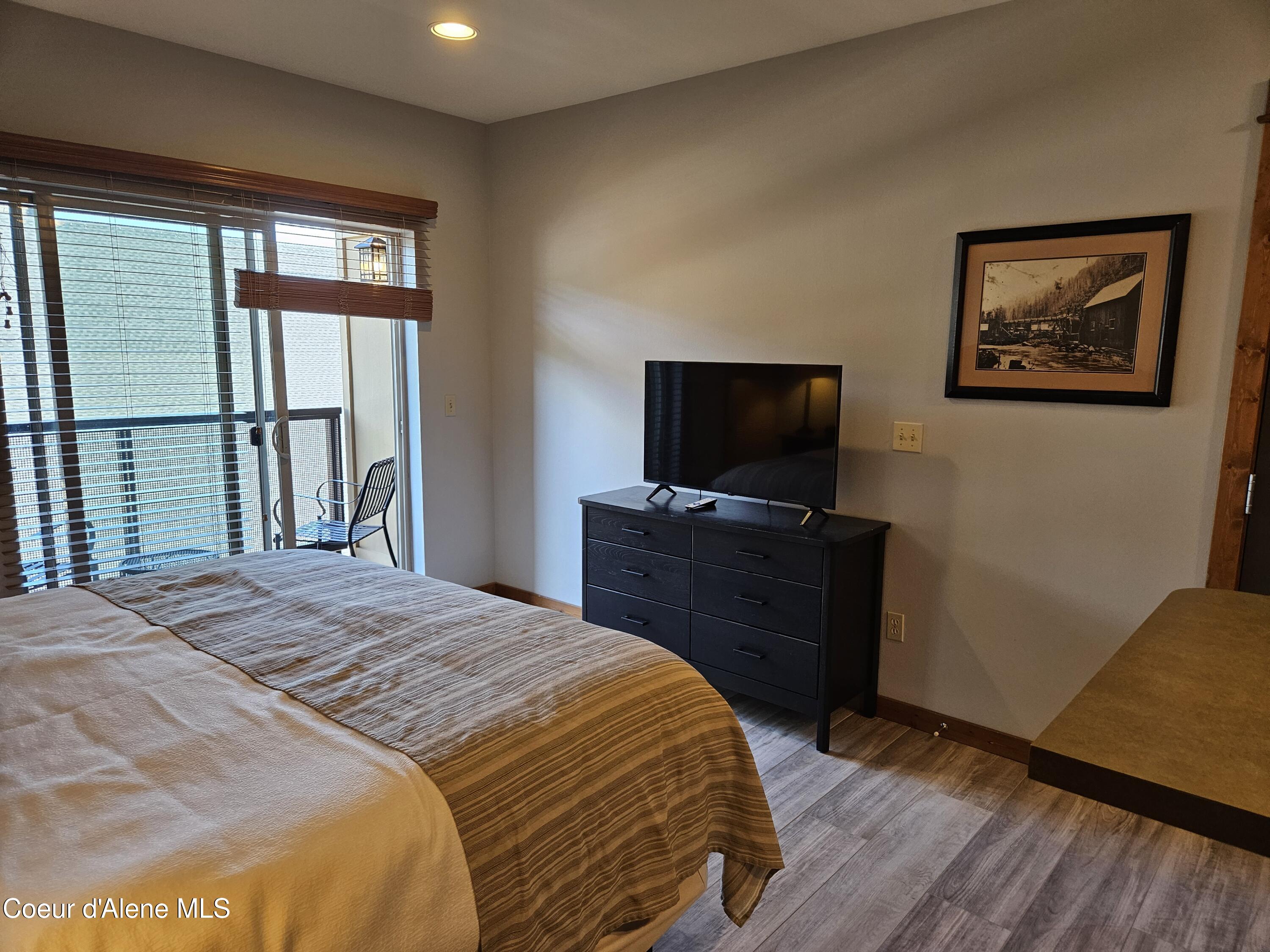 604 Bunker Avenue, Unit 403 Kellogg, ID 83837 - Photo 9 of 17 602 Bunker Ave 403