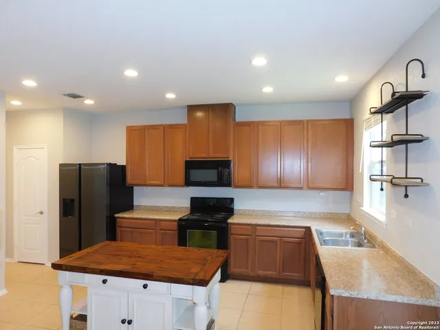 $1,995 | 4302 Crystal Bay, San Antonio, TX 78259