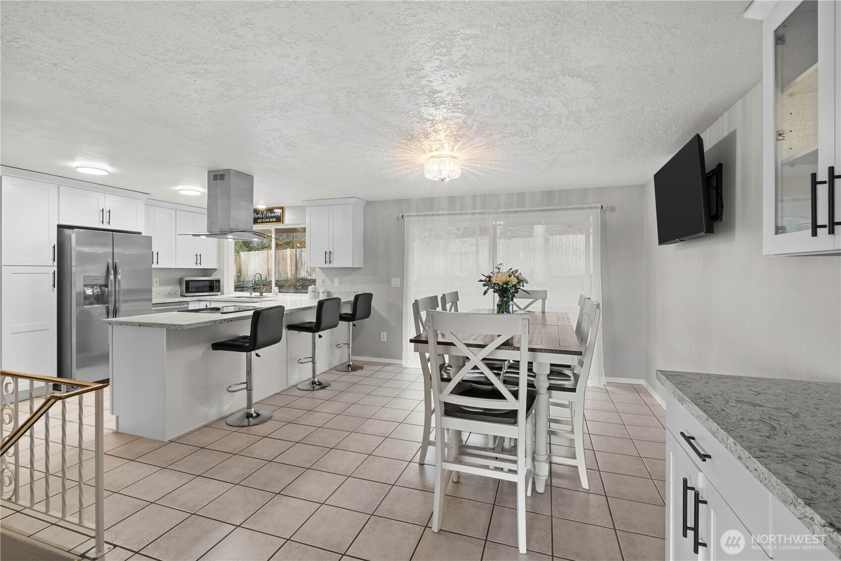 3907 Southwest 328th Street Federal Way, WA 98023 - Photo 13 of 40