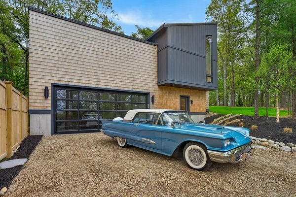 $1,685,000 | 56 Seymour Street, Concord, MA 01742