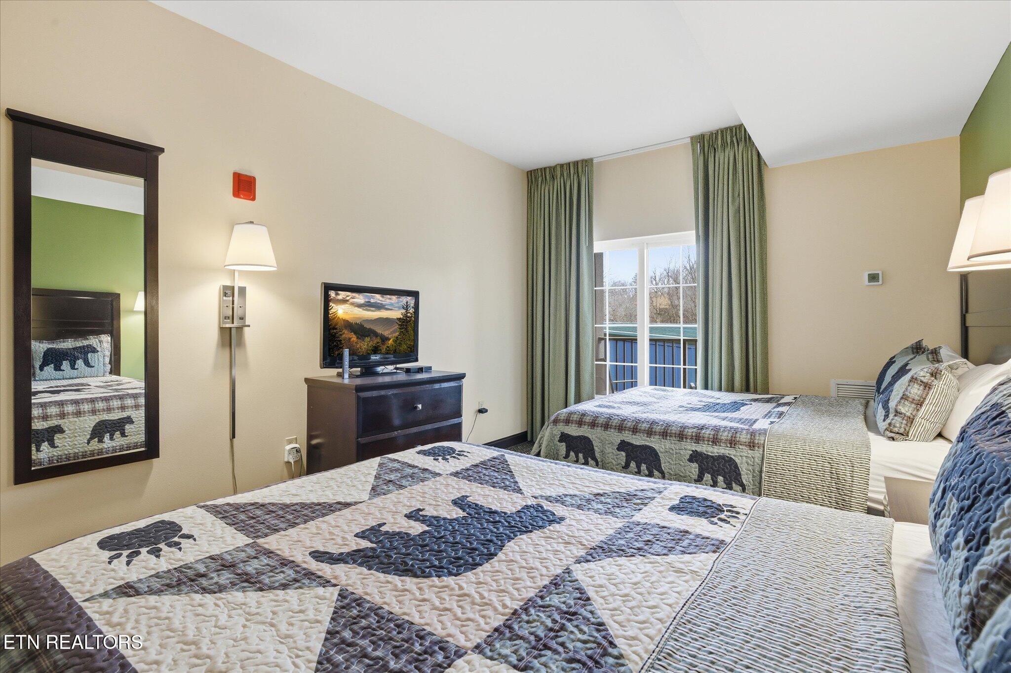 225 Collier Drive, Unit 2409 Sevierville, TN 37862 - Photo 24 of 51 20-IMG_0047