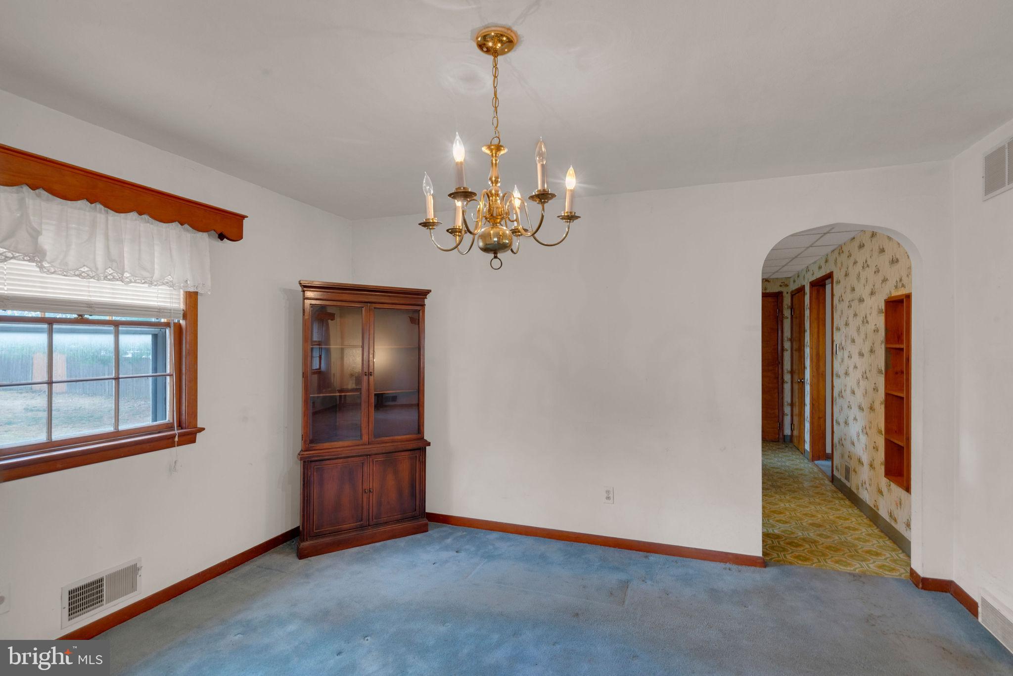 265 Edinburg Road Hamilton, NJ 08619 - Photo 5 of 17 Dining Room