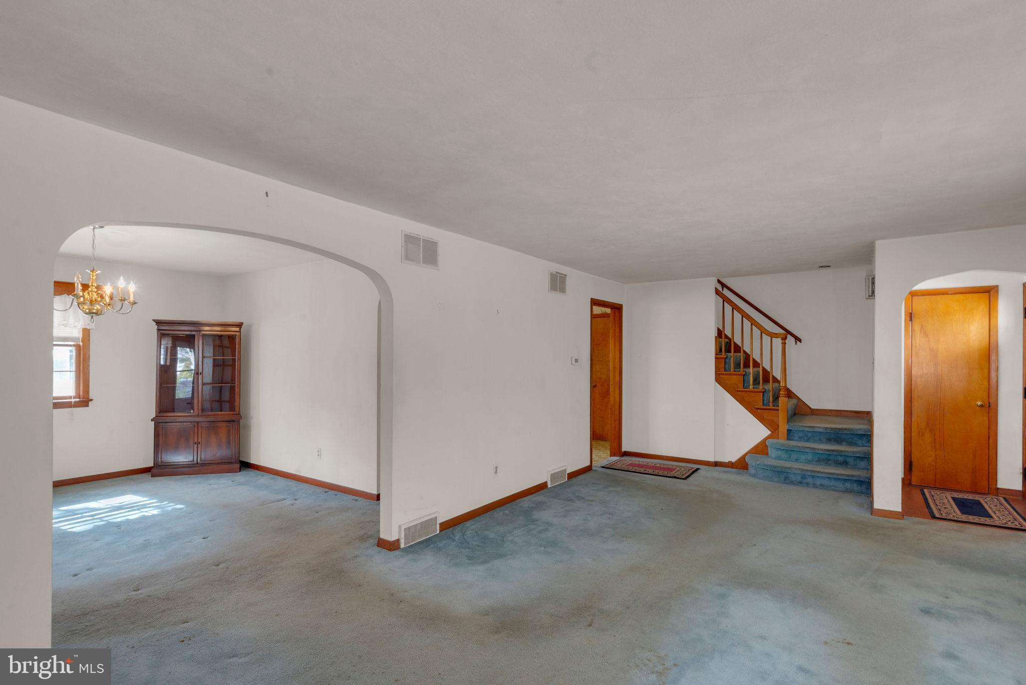 265 Edinburg Road Hamilton, NJ 08619 - Photo 7 of 17 Living Room and Dining Room