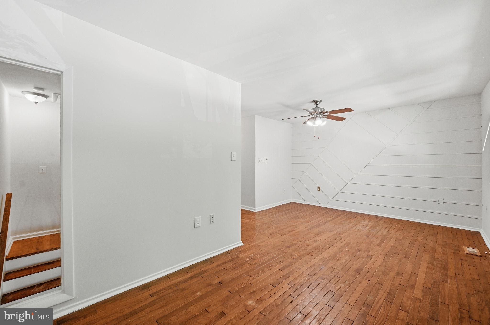 2908 Jermantown Road, Unit 24 Oakton, VA 22124 - Photo 26 of 74 Bright and airy open space awaits.