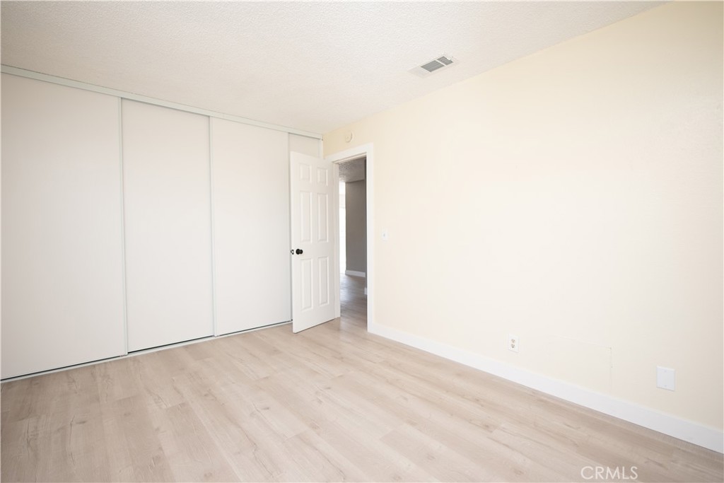 12212 Kiowa Road, Unit 4 Apple Valley, CA 92308 - Photo 11 of 13