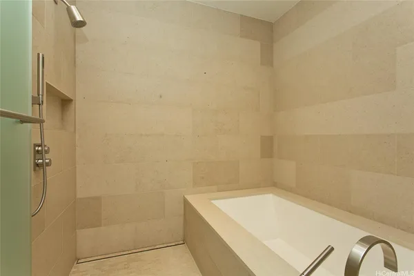 $18,000 | 1388 Ala Moana Boulevard, Unit 8700, Honolulu, HI 96814