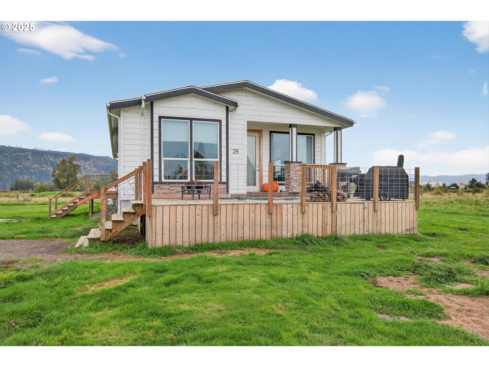 29 East Little Island Road Cathlamet, WA 98612 - Photo 34 of 47