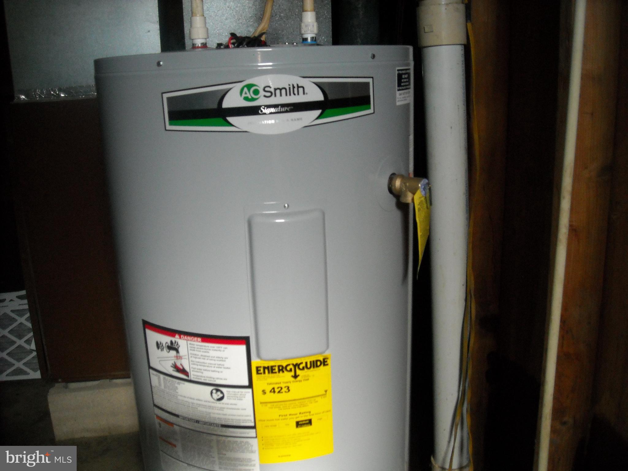11283 Central Avenue Ridgely, MD 21660 - Photo 8 of 20 hot water just installed 8/20