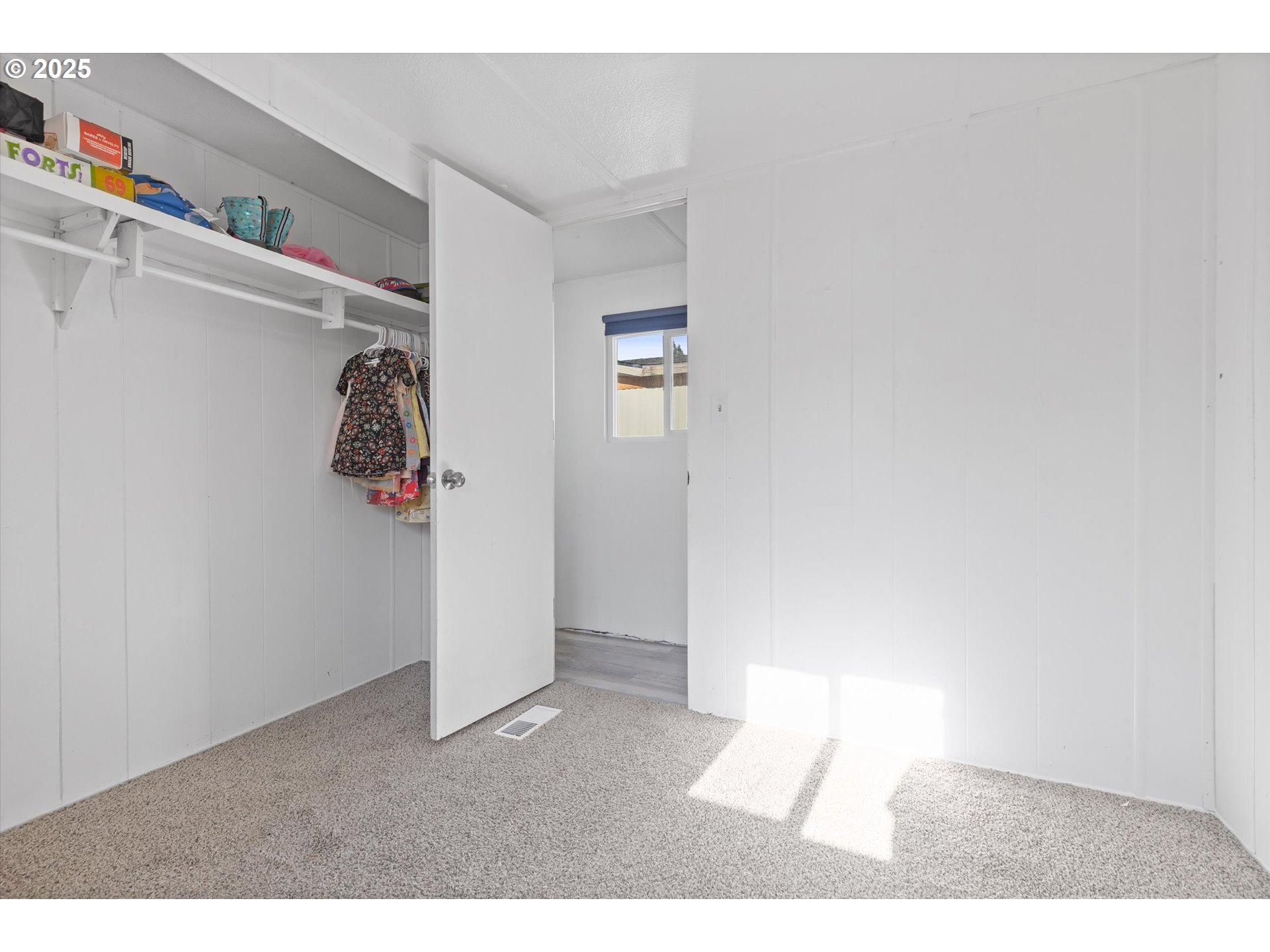 515 Southeast Rene Avenue, Unit 28 Gresham, OR 97080 - Photo 8 of 18