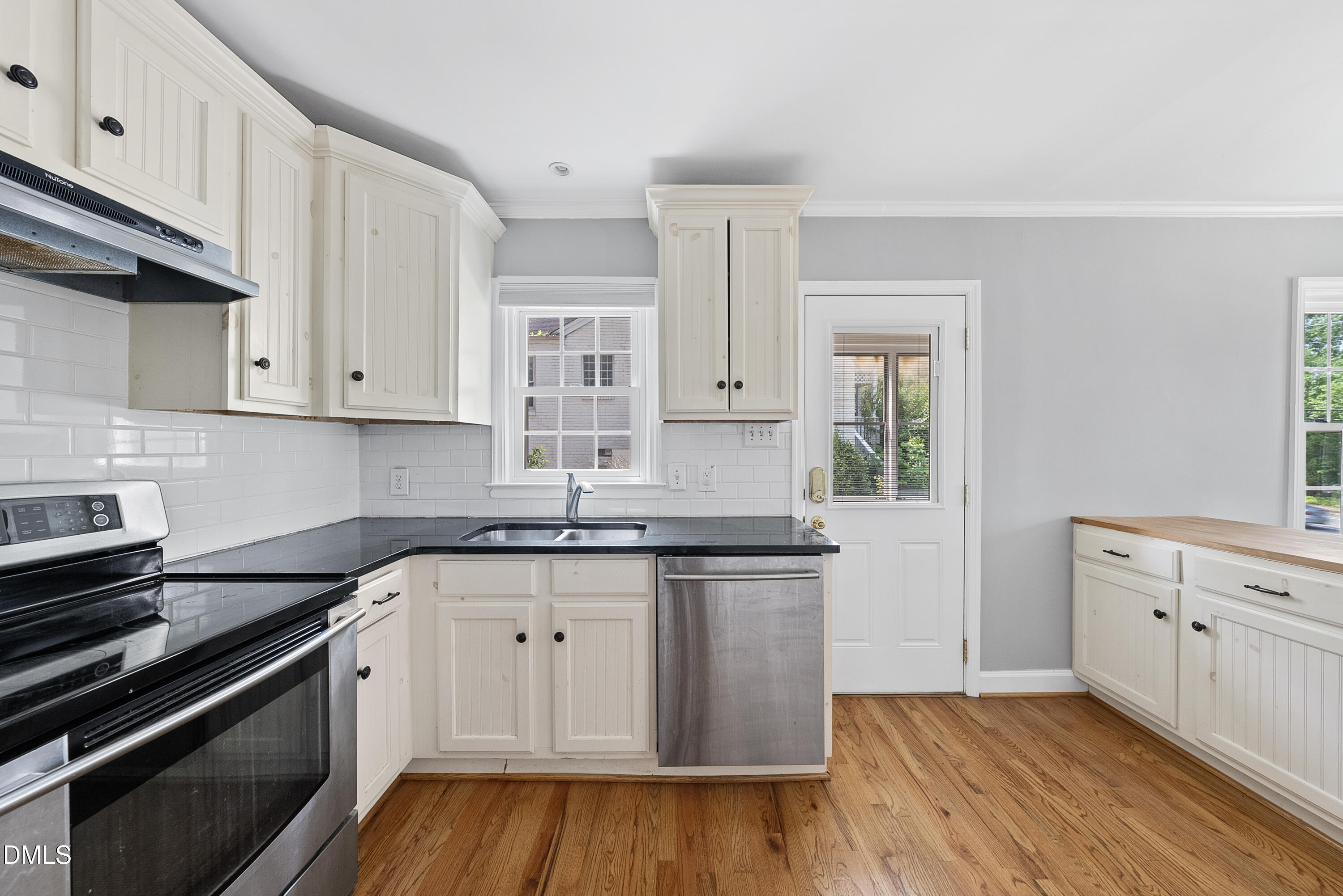2924 Oberlin Road Raleigh, NC 27608 - Photo 19 of 29 DSC09907