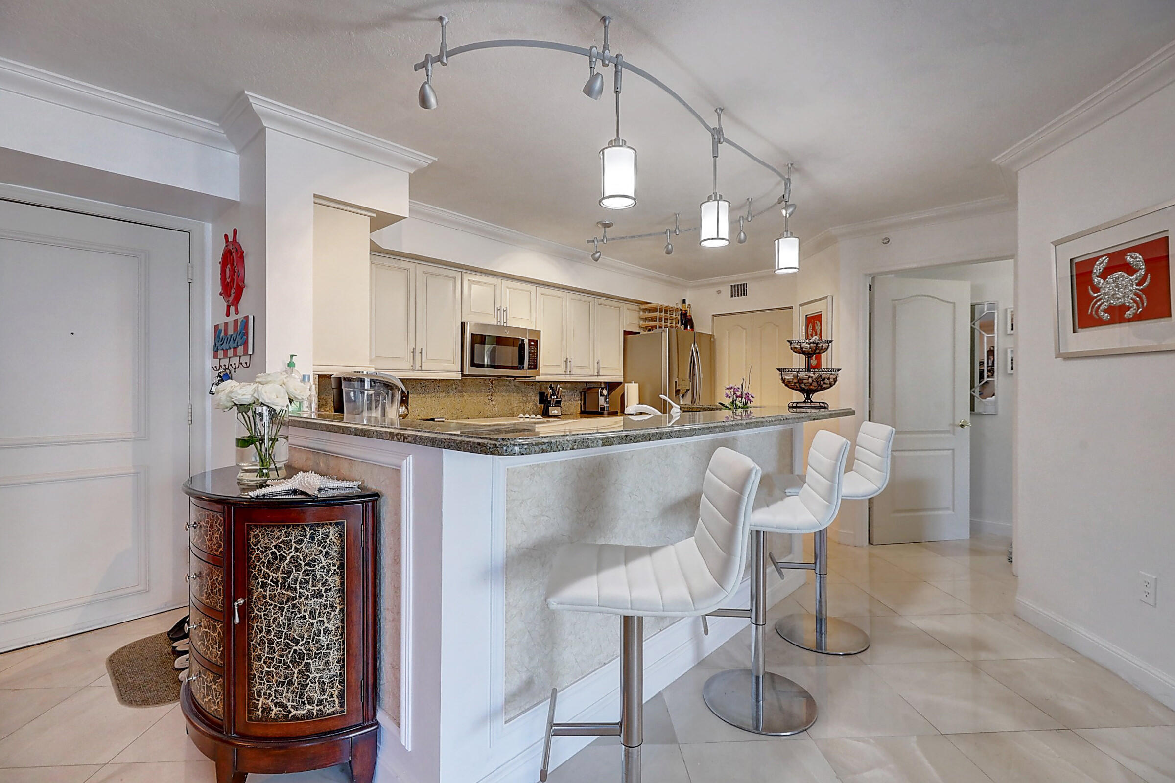 3606 South Ocean Boulevard, Unit 703 Highland Beach, FL 33487 - Photo 5 of 14 BREAKFAST BAR