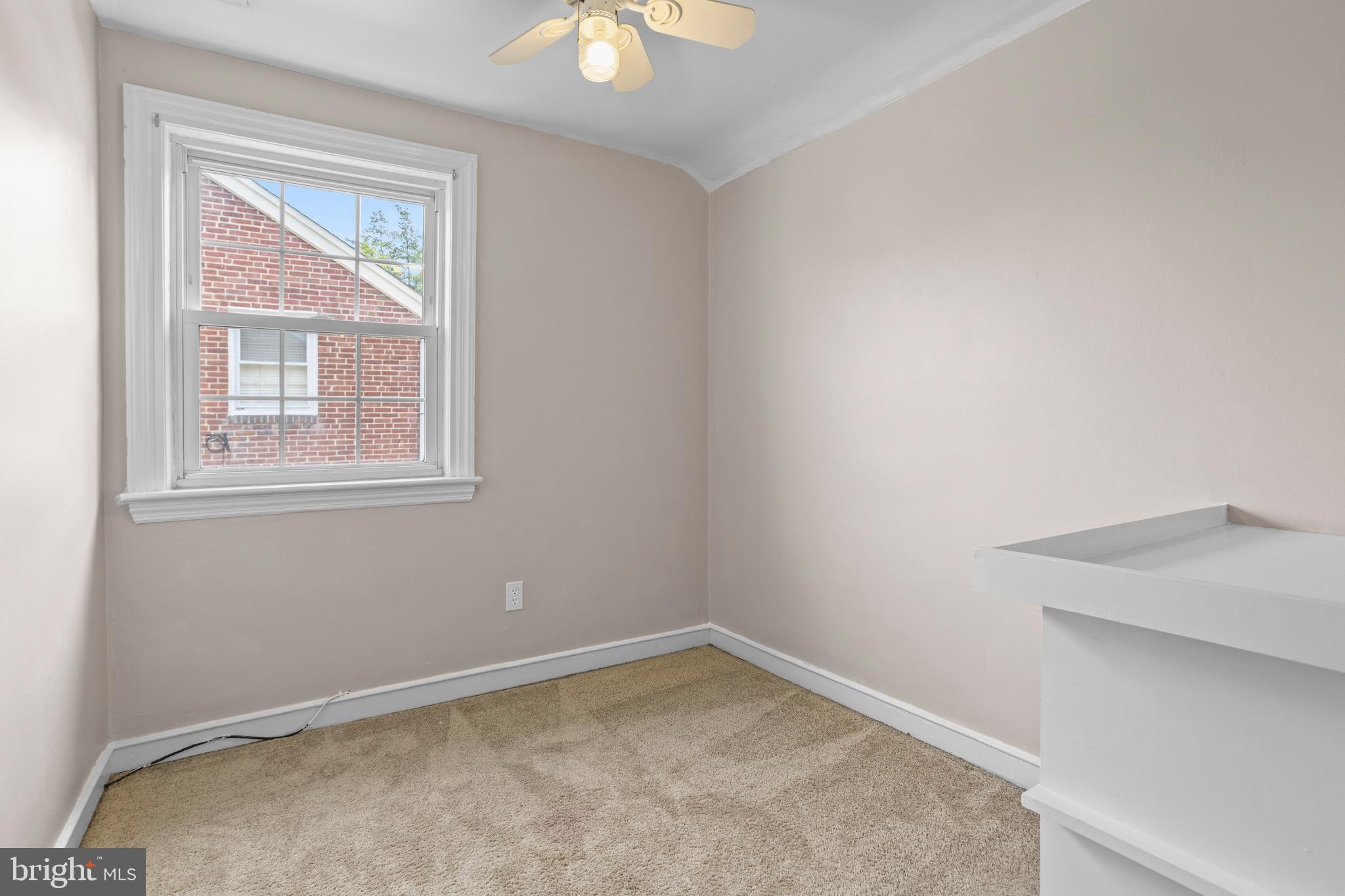 30 Wayne Avenue Springfield, PA 19064 - Photo 14 of 24 an empty room with a window