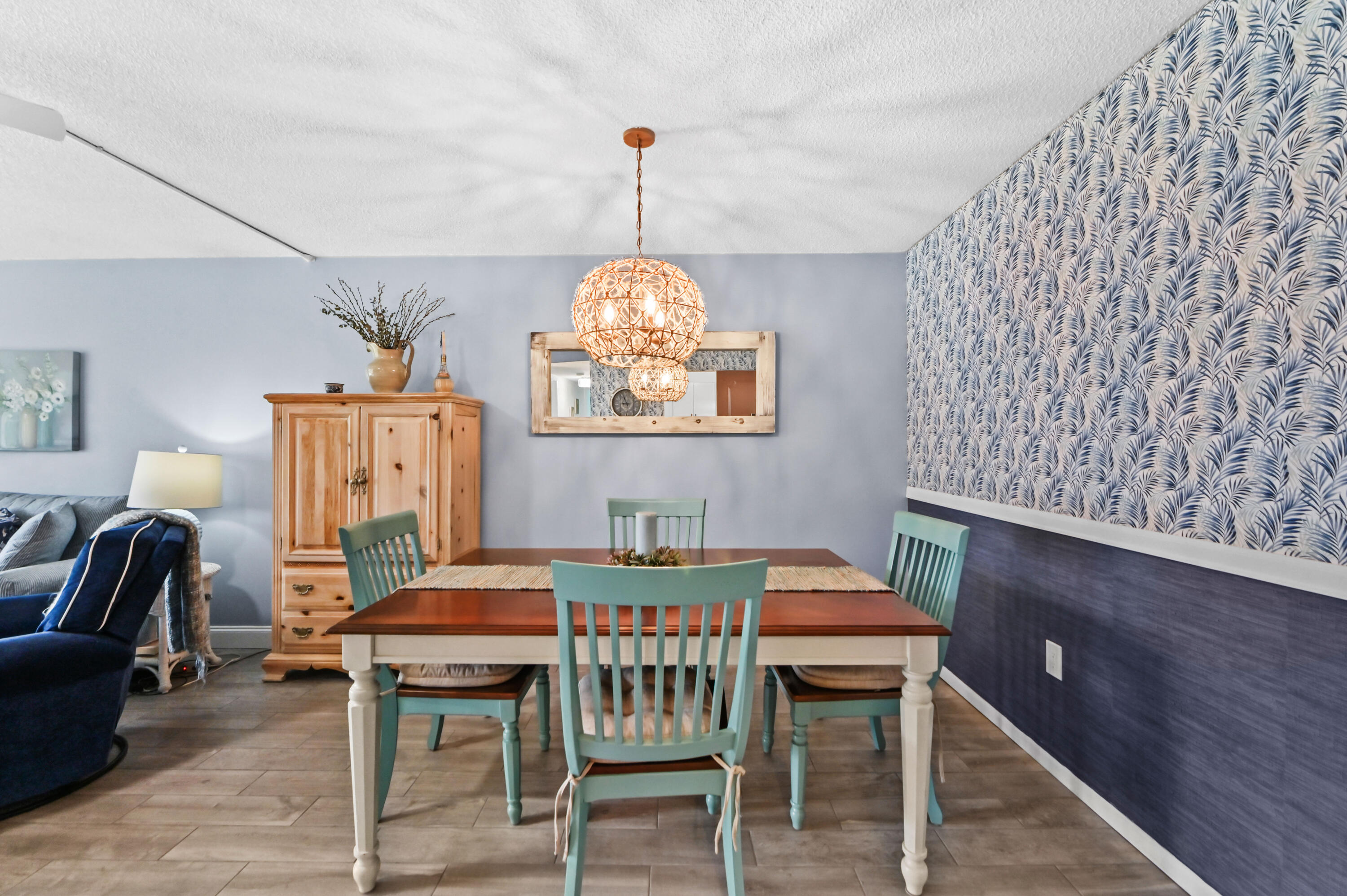 504 Davis Road, Unit 97 Palm Springs, FL 33461 - Photo 10 of 34 04 Dining area 02