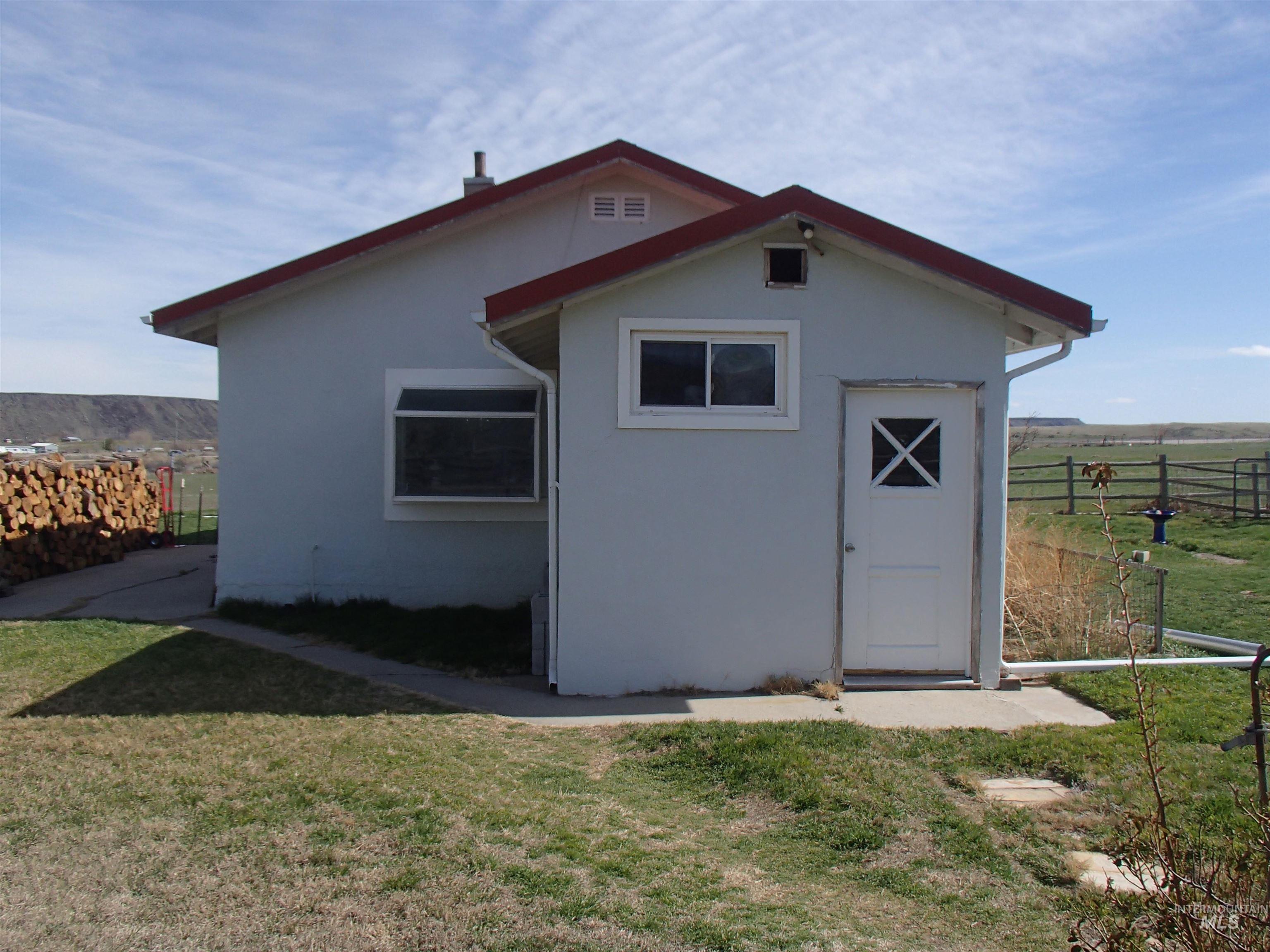 9506 Wright Road Melba, ID 83641 - Photo 15 of 37 side of property with stucco siding