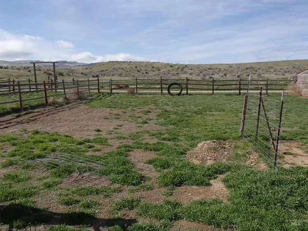 $419,975 | 9506 Wright Road, Melba, ID 83641