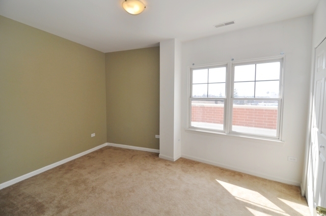 14 South Prospect Street, Unit 503 Roselle, IL 60172 - Photo 11 of 17