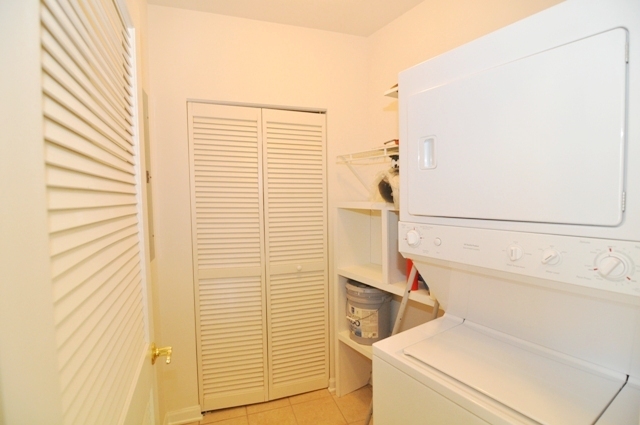 14 South Prospect Street, Unit 503 Roselle, IL 60172 - Photo 13 of 17