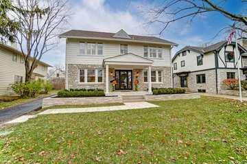 2272 Tremont Road Upper Arlington, OH 43221 - Photo 3 of 81