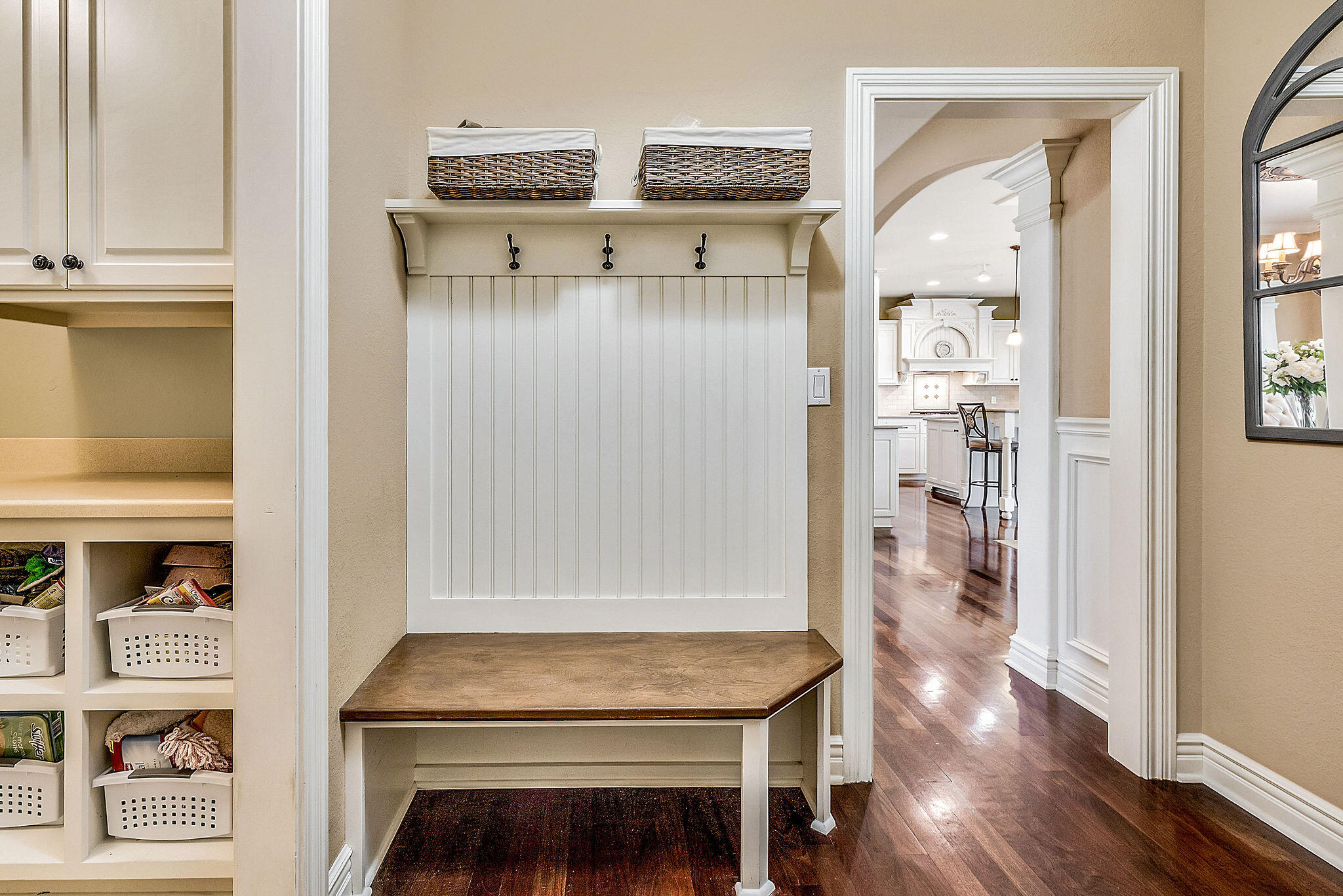 1260 4 Winds Way Hartland, WI 53029 - Photo 42 of 79 Mud Room With Custom Built-Ins