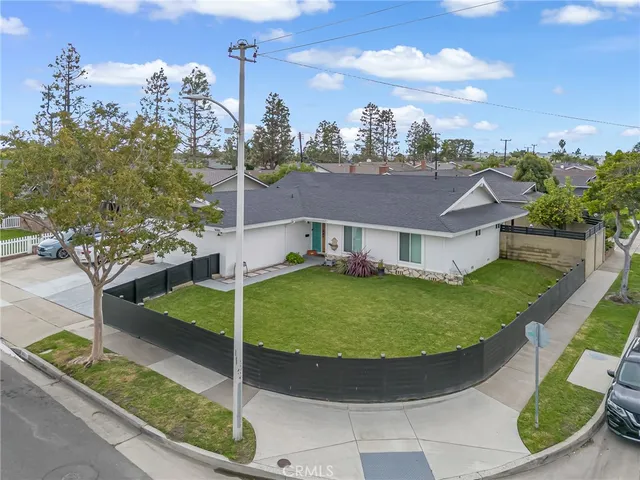 $1,399,000 | 16261 Sher Lane, Huntington Beach, CA 92647