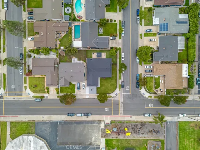 $1,399,000 | 16261 Sher Lane, Huntington Beach, CA 92647