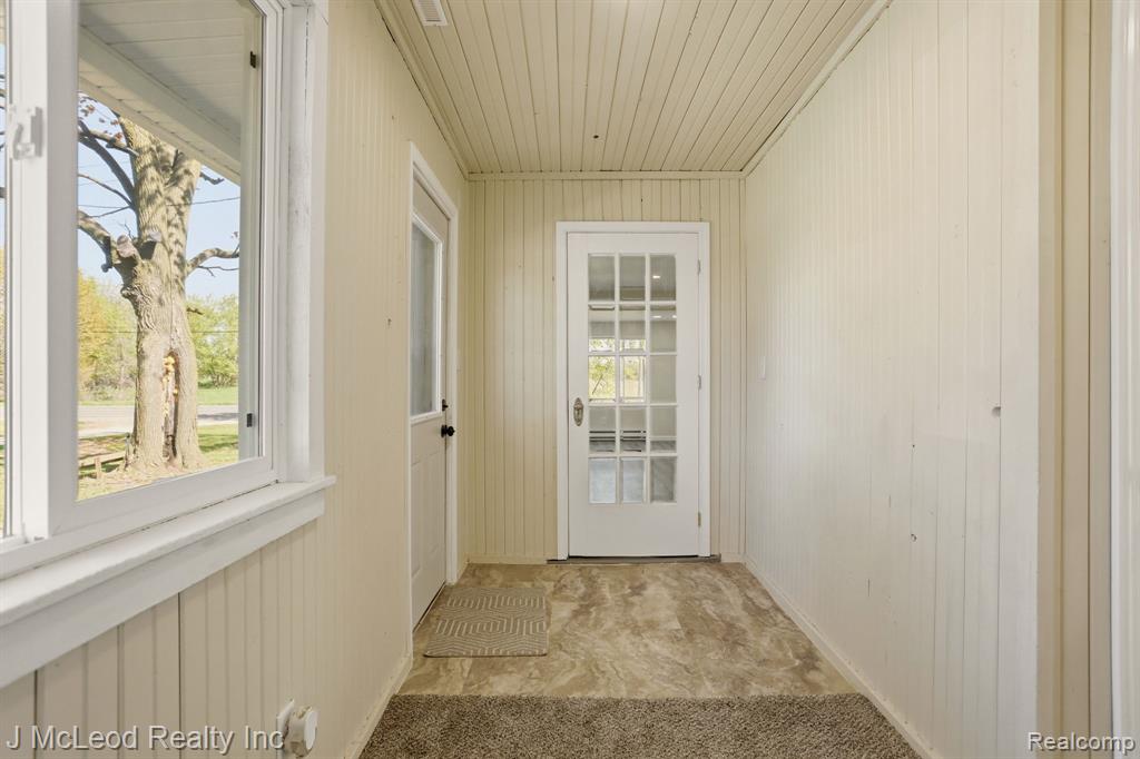 7016 East Dodge Road Mount Morris, MI 48458 - Photo 9 of 67