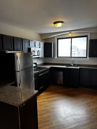 $1,650 | 5655 North Spaulding Avenue, Unit 3W, Chicago, IL 60659