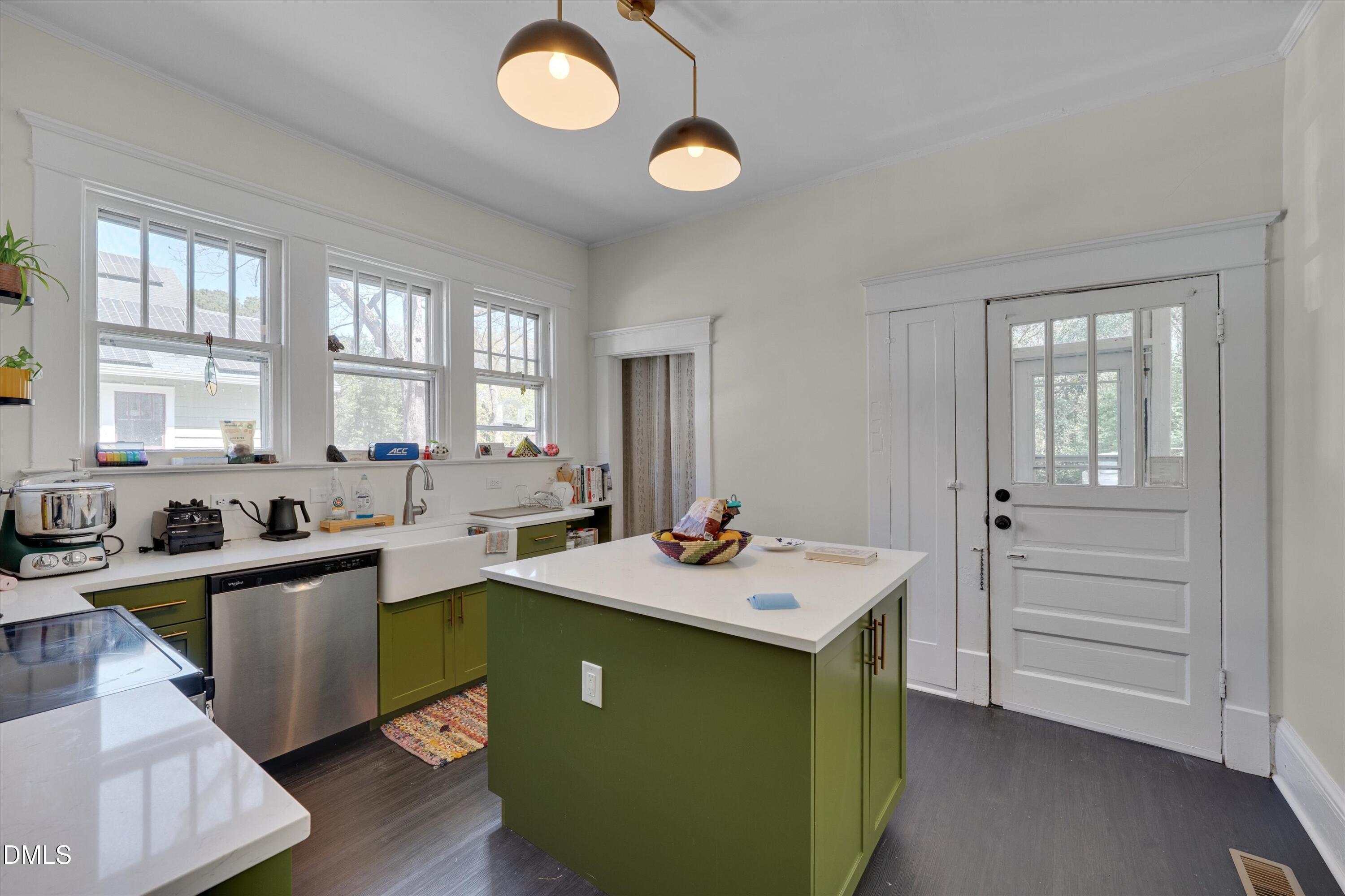 2607 Chapel Hill Road Durham, NC 27707 - Photo 13 of 28