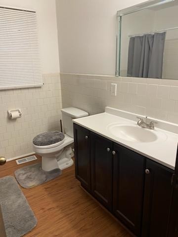 1274 Fall River Road Goodspring, TN 38460 - Photo 15 of 24 a bathroom with a sink and a toilet